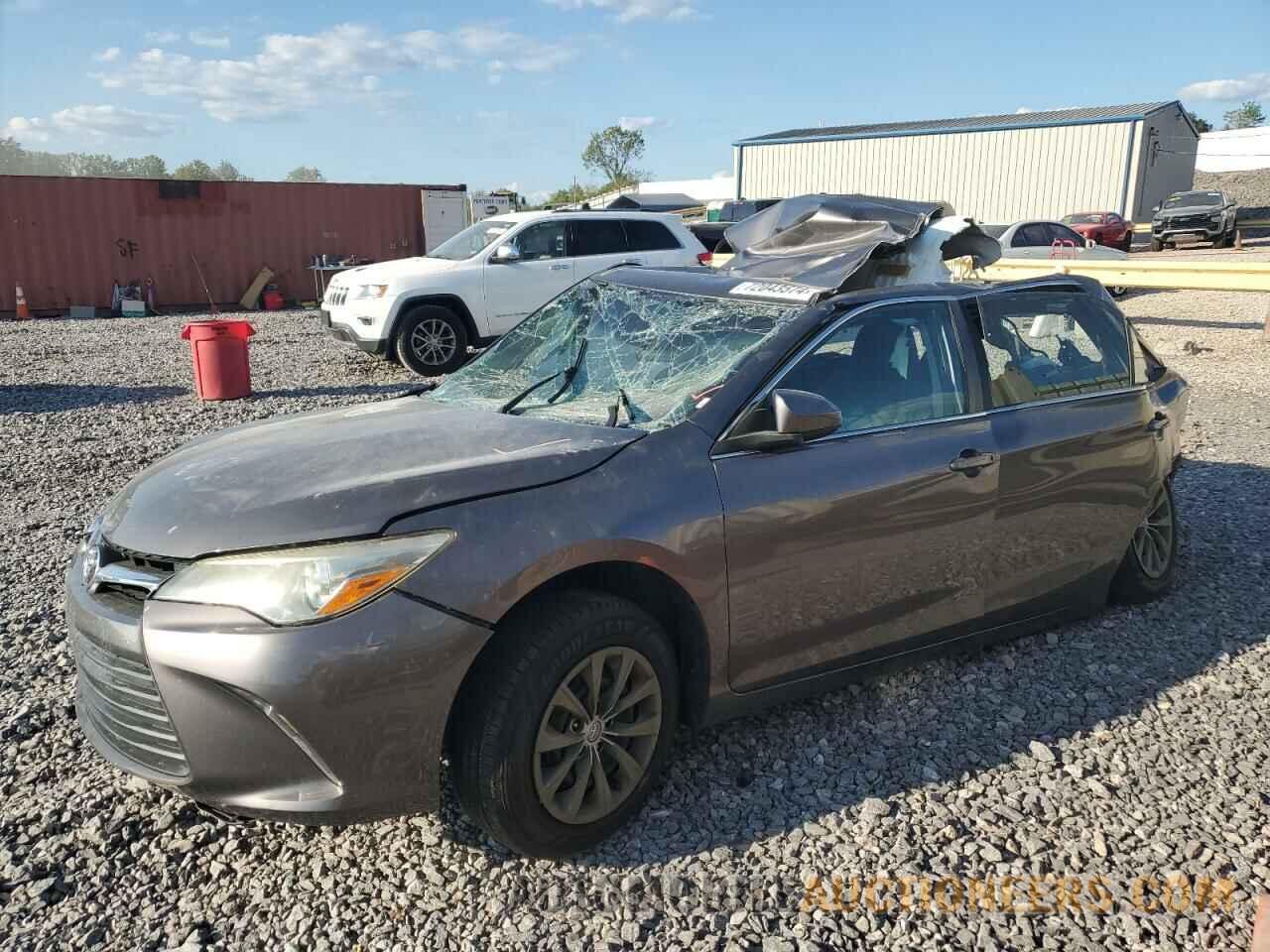 4T1BF1FK0GU135872 TOYOTA CAMRY 2016