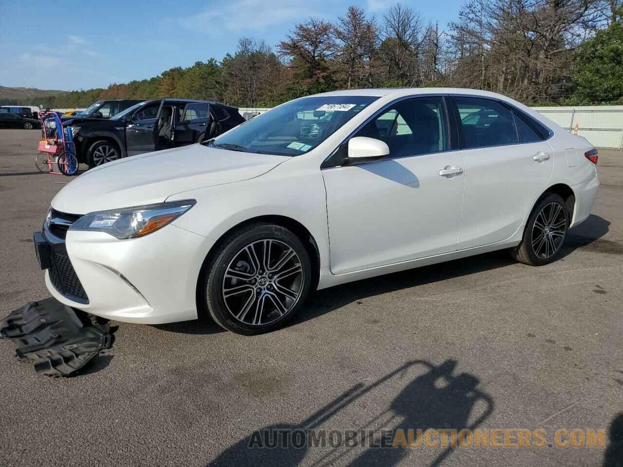 4T1BF1FK0GU148556 TOYOTA CAMRY 2016