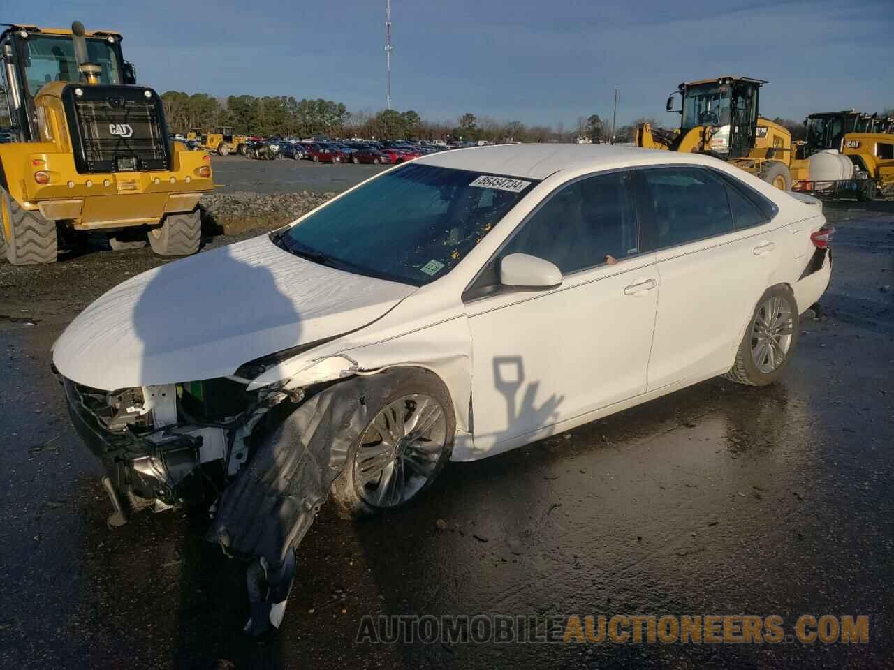 4T1BF1FK0GU158228 TOYOTA CAMRY 2016