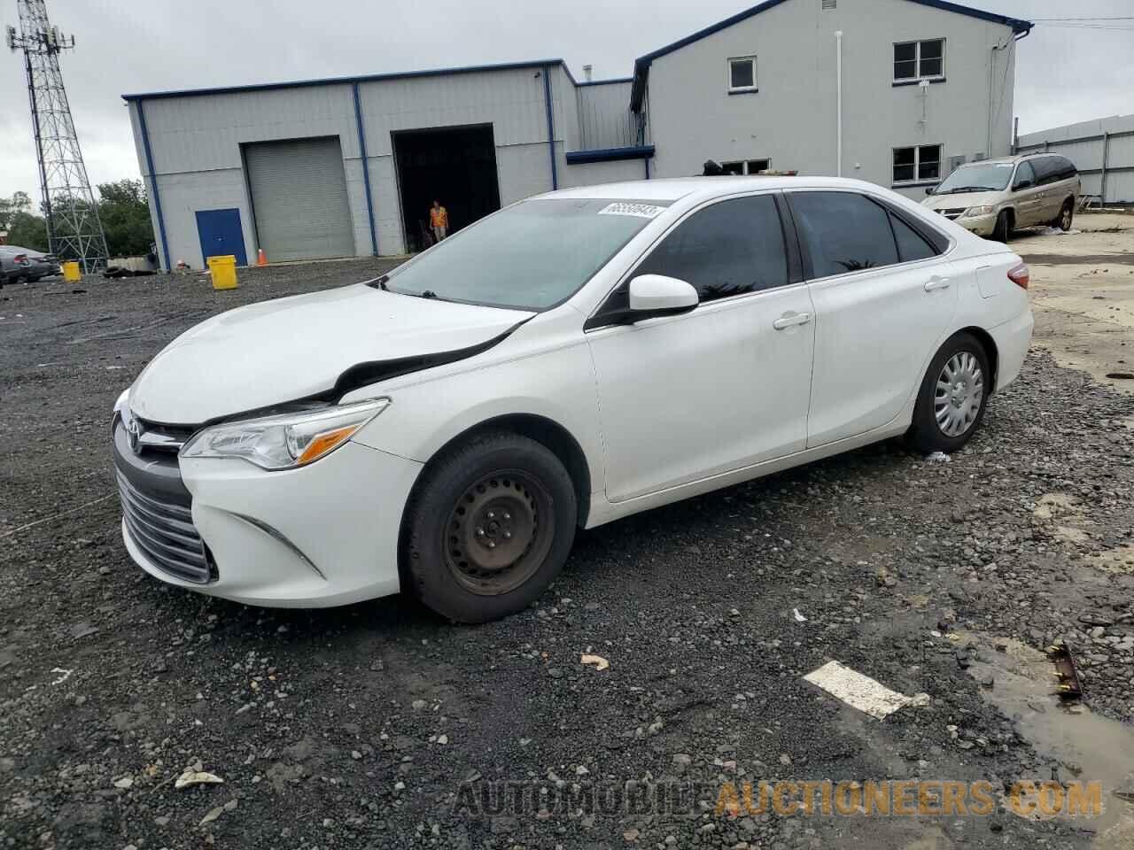 4T1BF1FK0GU177622 TOYOTA CAMRY 2016