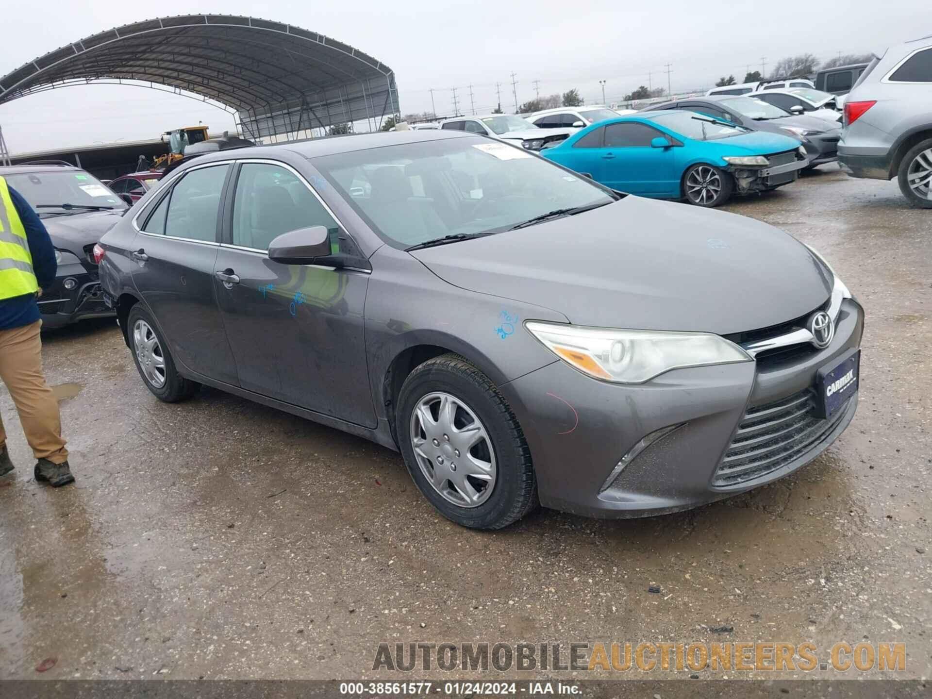 4T1BF1FK0GU202454 TOYOTA CAMRY 2016