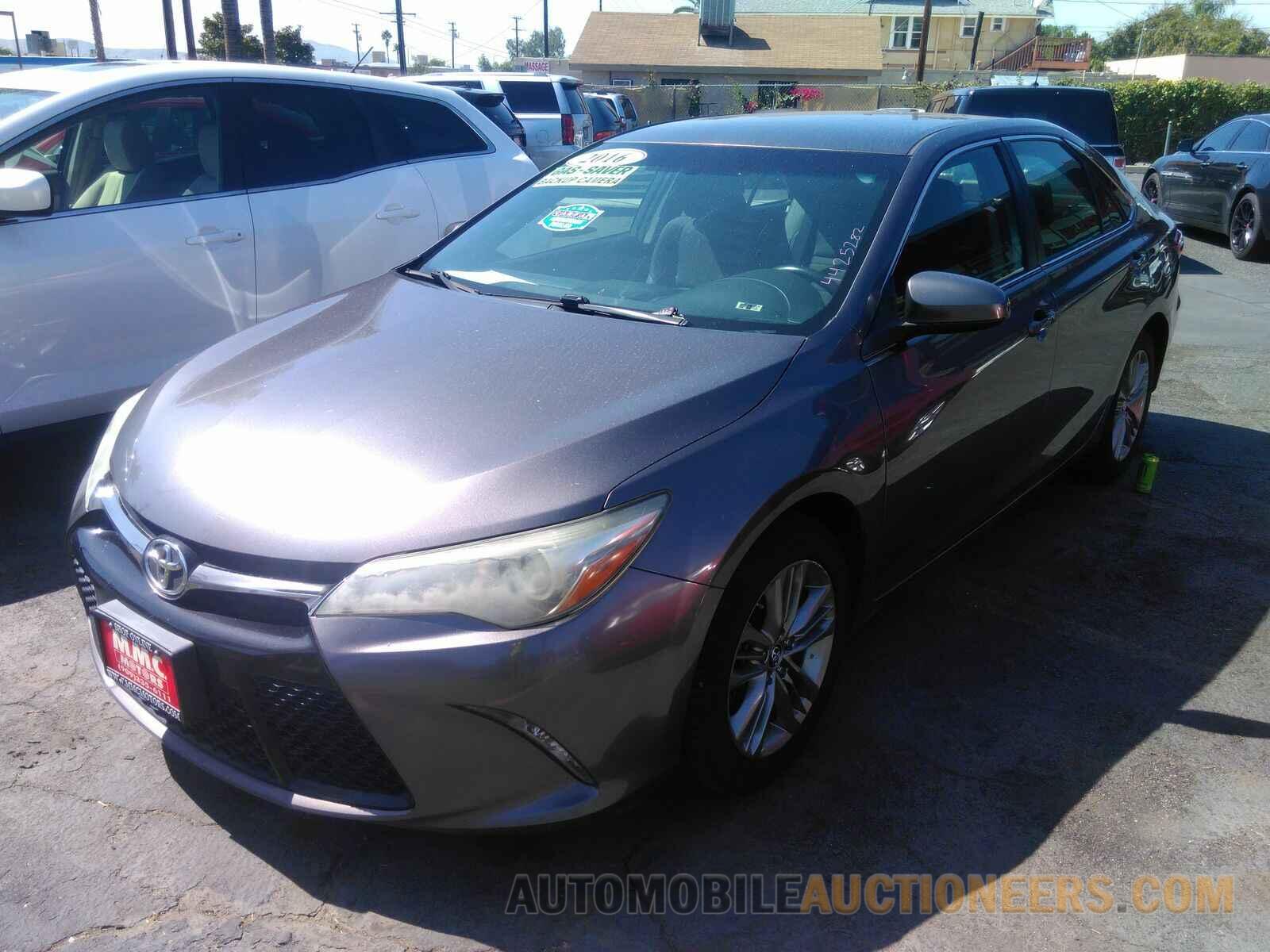 4T1BF1FK0GU503242 Toyota Camry 2016