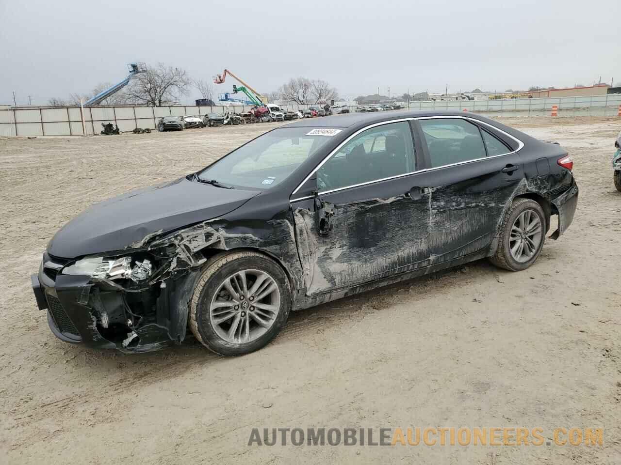 4T1BF1FK0GU589877 TOYOTA CAMRY 2016