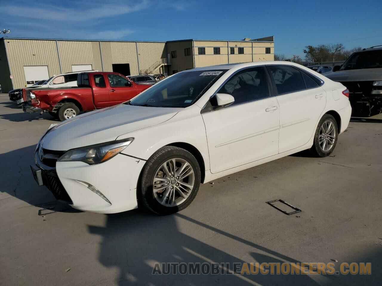 4T1BF1FK0HU355563 TOYOTA CAMRY 2017