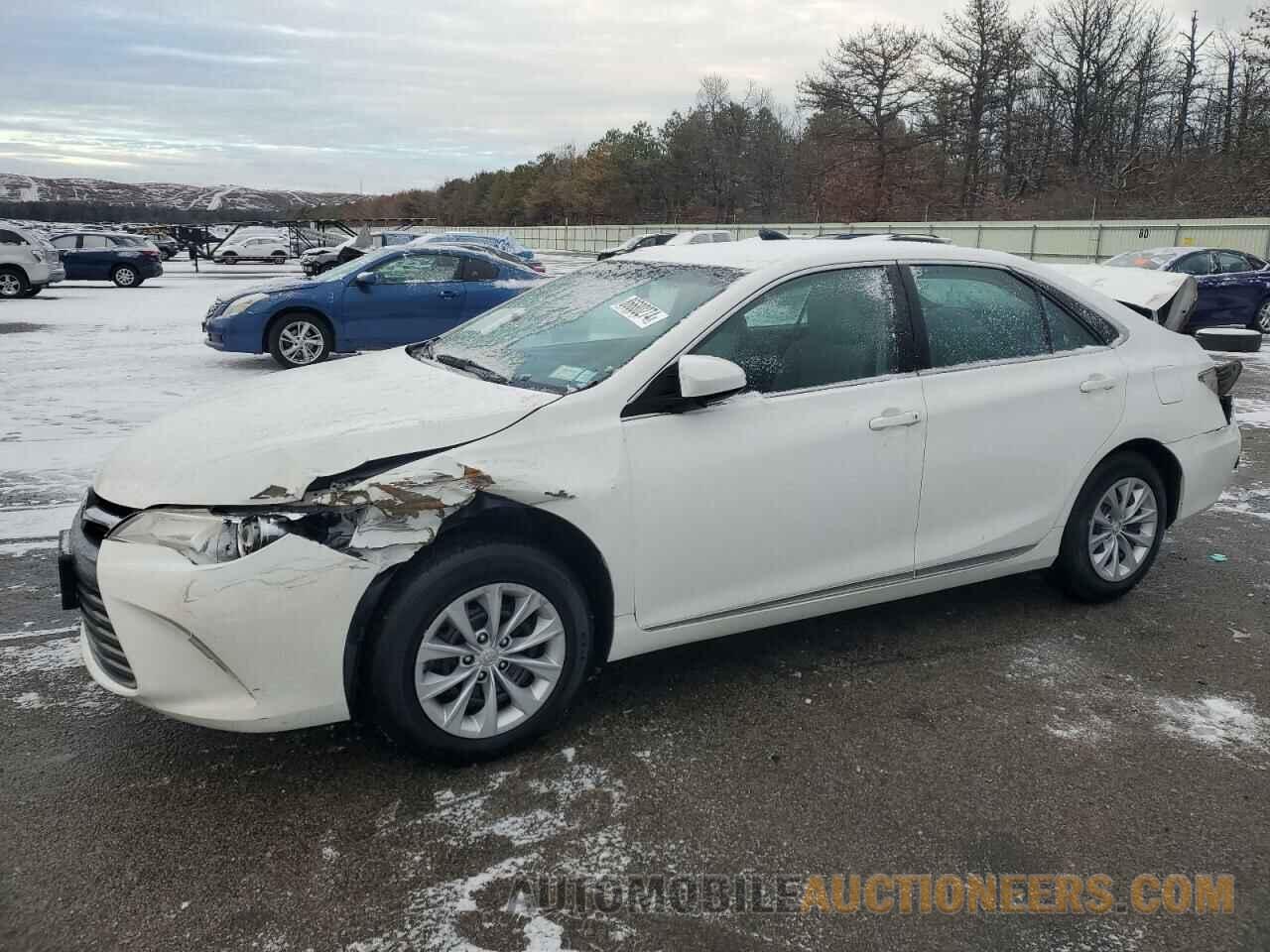 4T1BF1FK0HU712062 TOYOTA CAMRY 2017