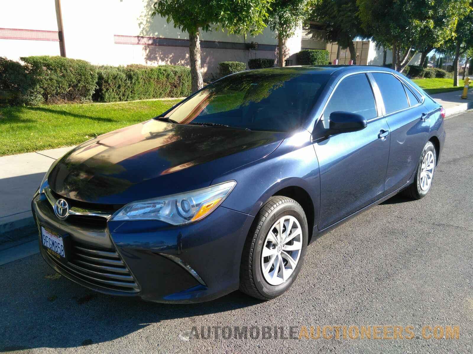 4T1BF1FK0HU730836 Toyota Camry LE 2017