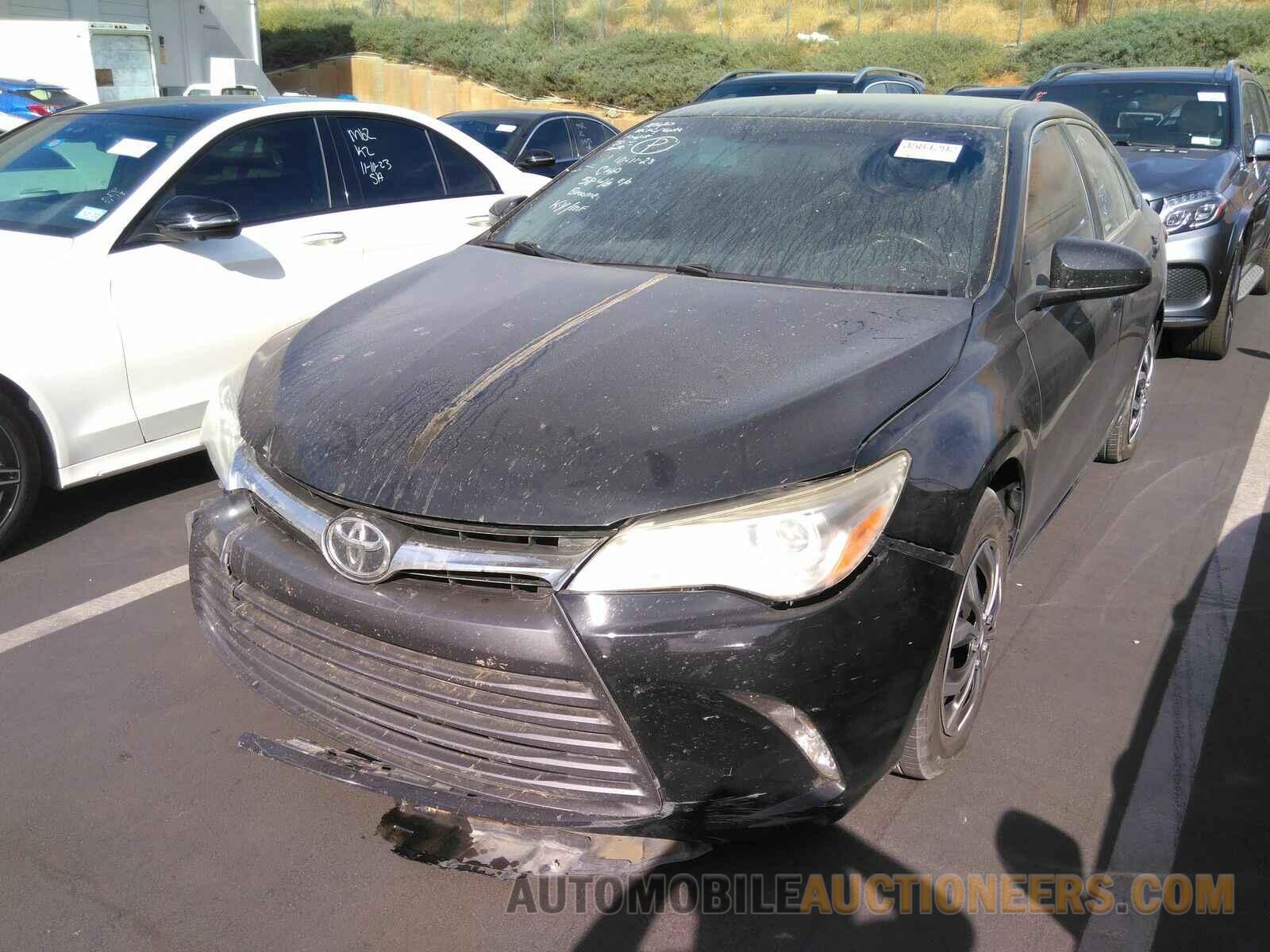 4T1BF1FK0HU732649 Toyota Camry LE 2017