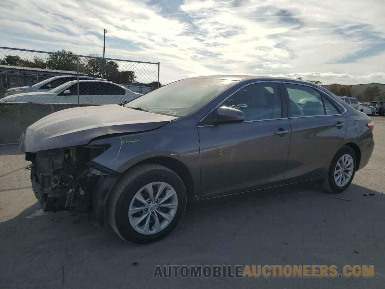 4T1BF1FK0HU801405 TOYOTA CAMRY 2017