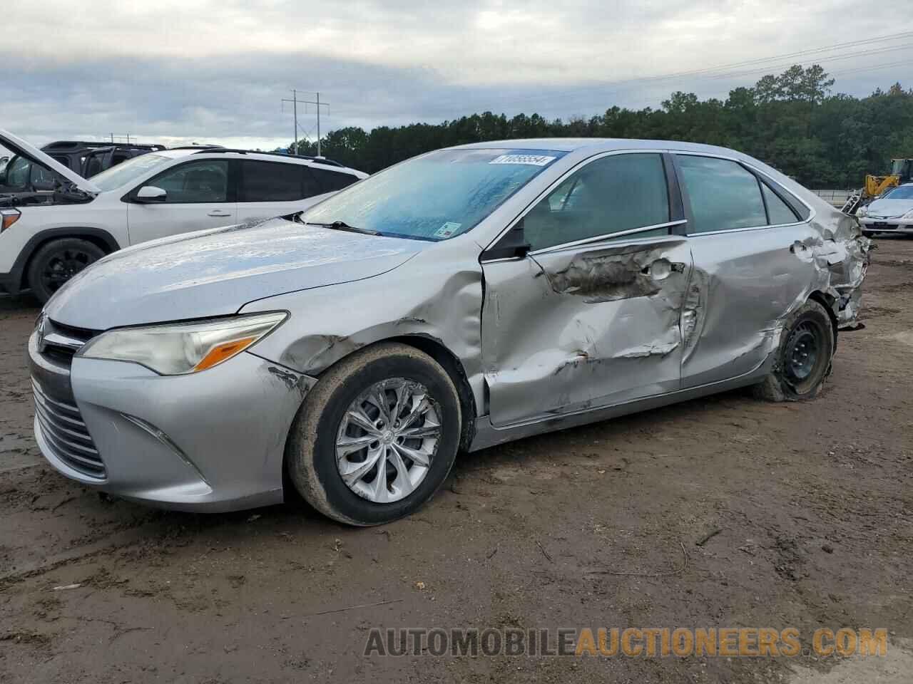 4T1BF1FK0HU805650 TOYOTA CAMRY 2017