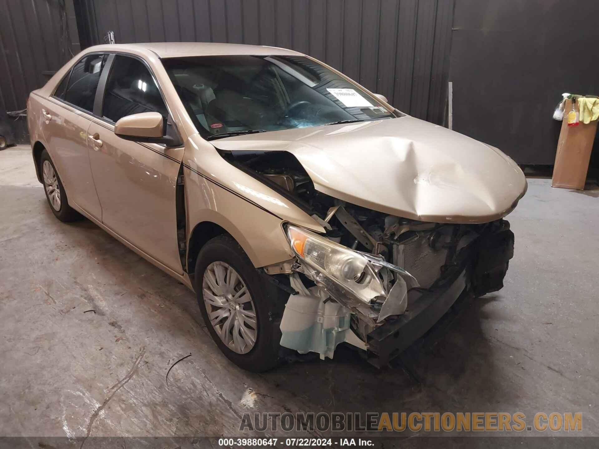 4T1BF1FK1CU614215 TOYOTA CAMRY 2012