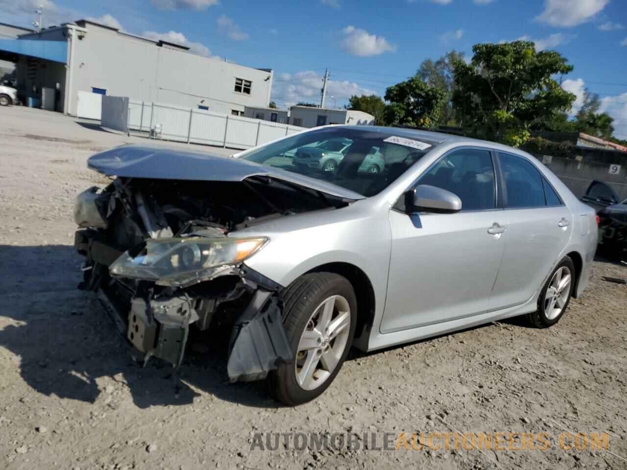 4T1BF1FK1EU450273 TOYOTA CAMRY 2014