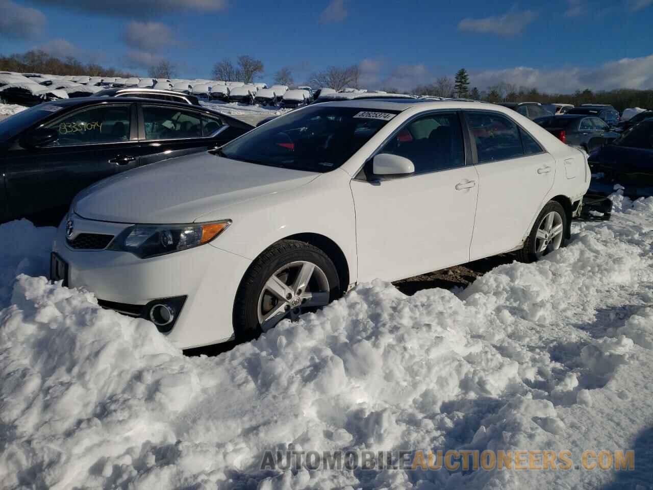 4T1BF1FK1EU833095 TOYOTA CAMRY 2014