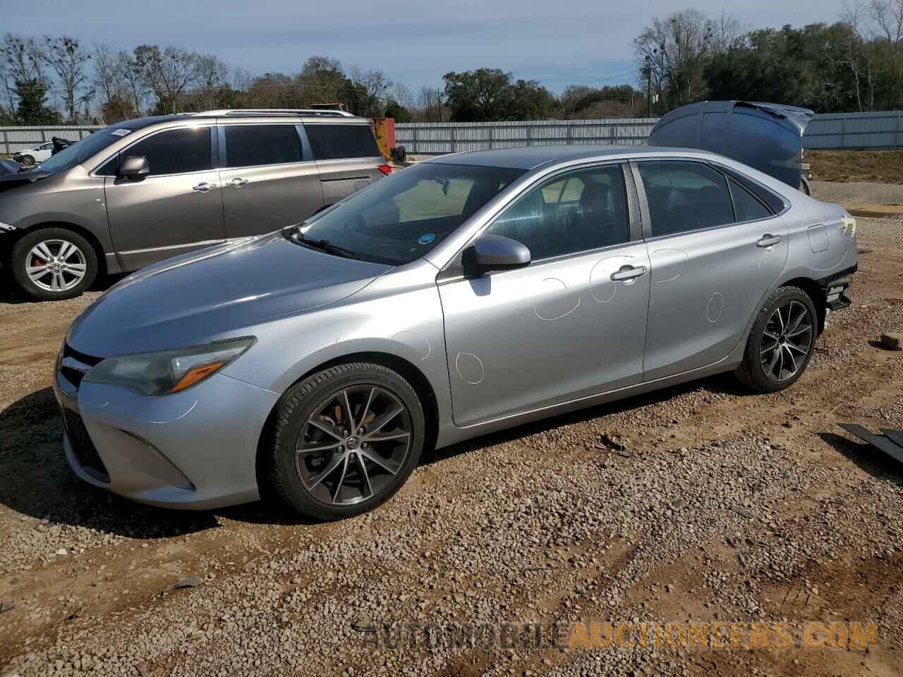 4T1BF1FK1FU020647 TOYOTA CAMRY 2015