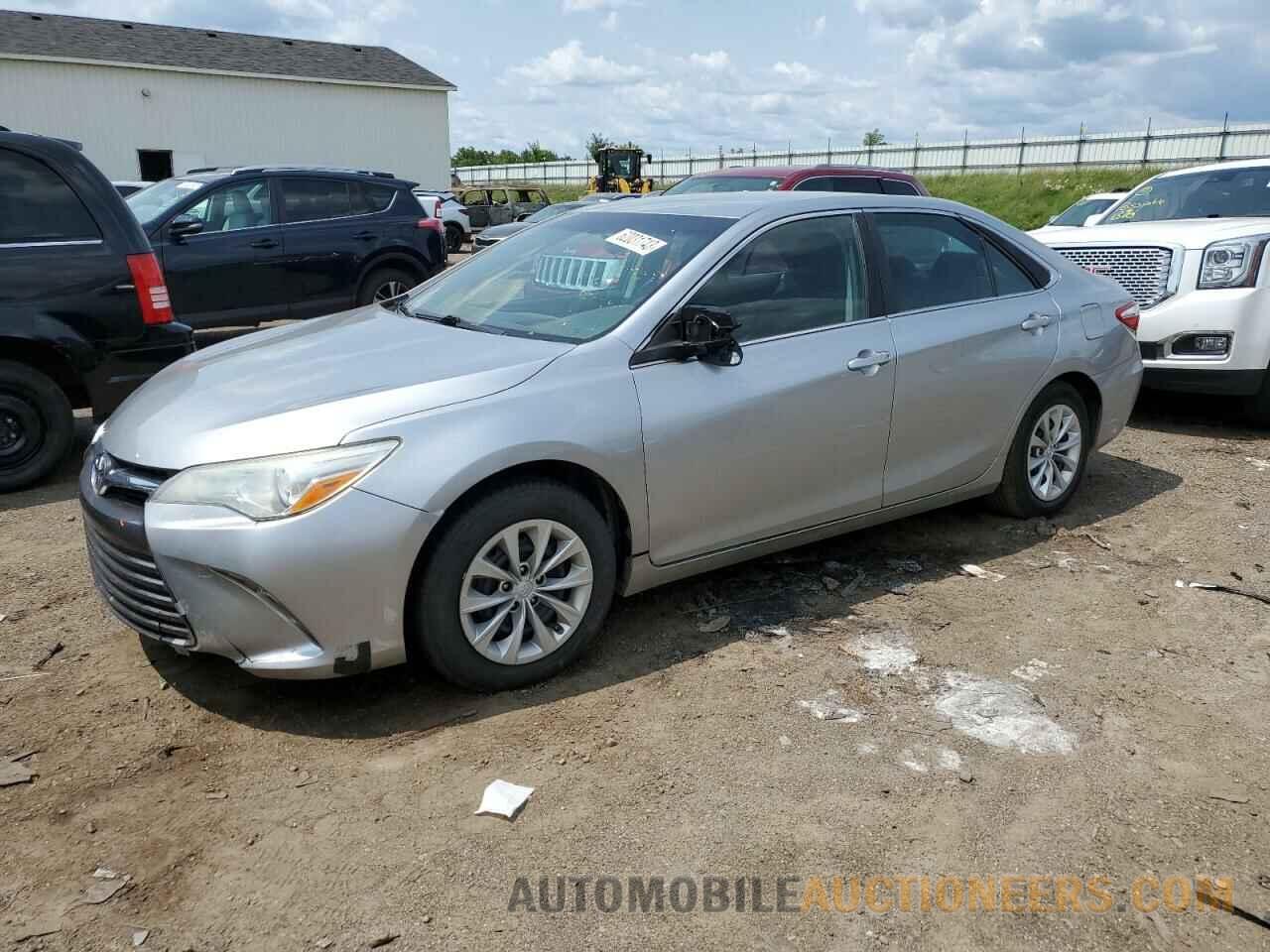 4T1BF1FK1FU059738 TOYOTA CAMRY 2015