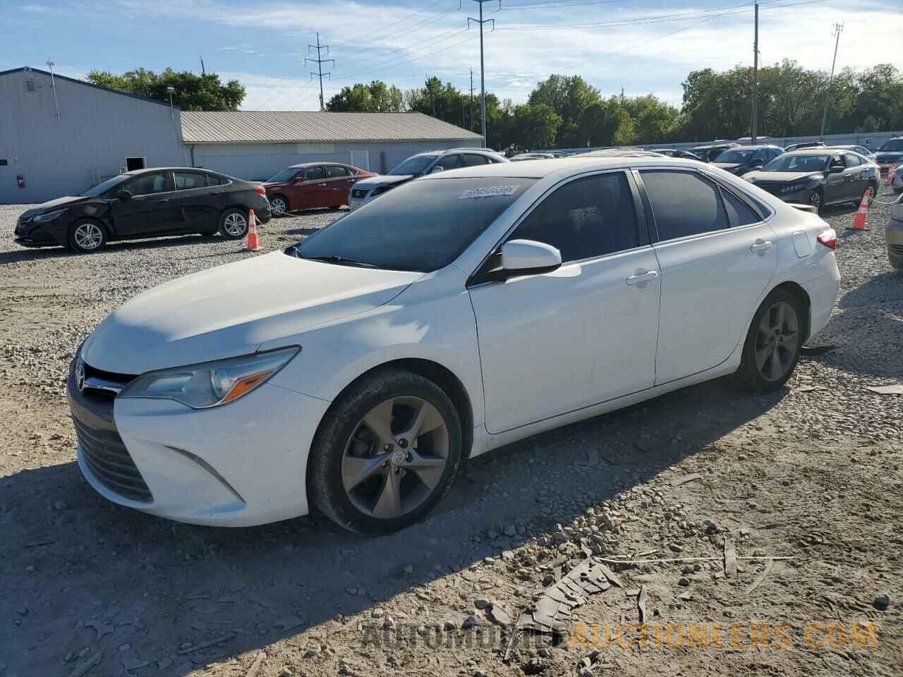 4T1BF1FK1FU113829 TOYOTA CAMRY 2015