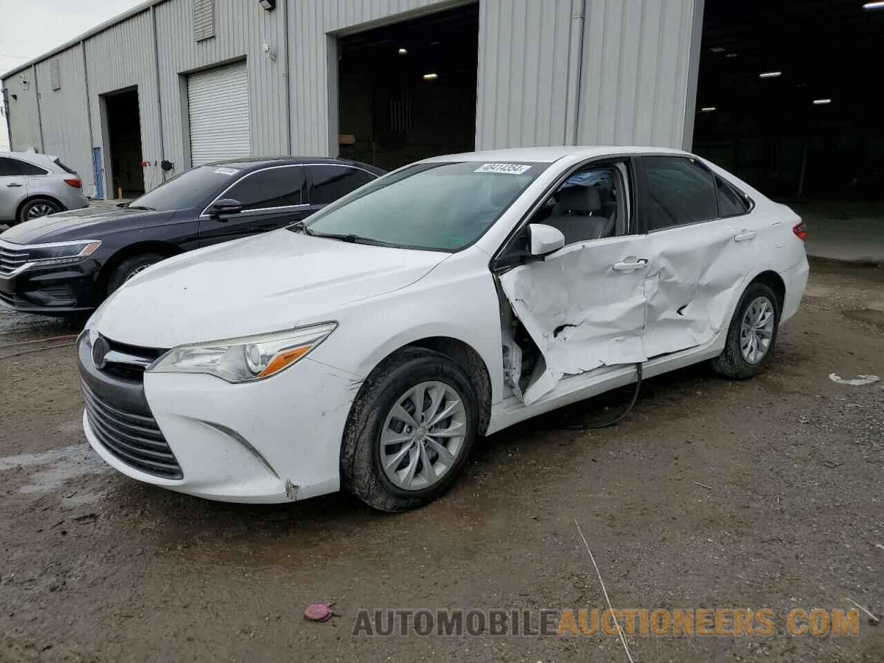 4T1BF1FK1FU474798 TOYOTA CAMRY 2015