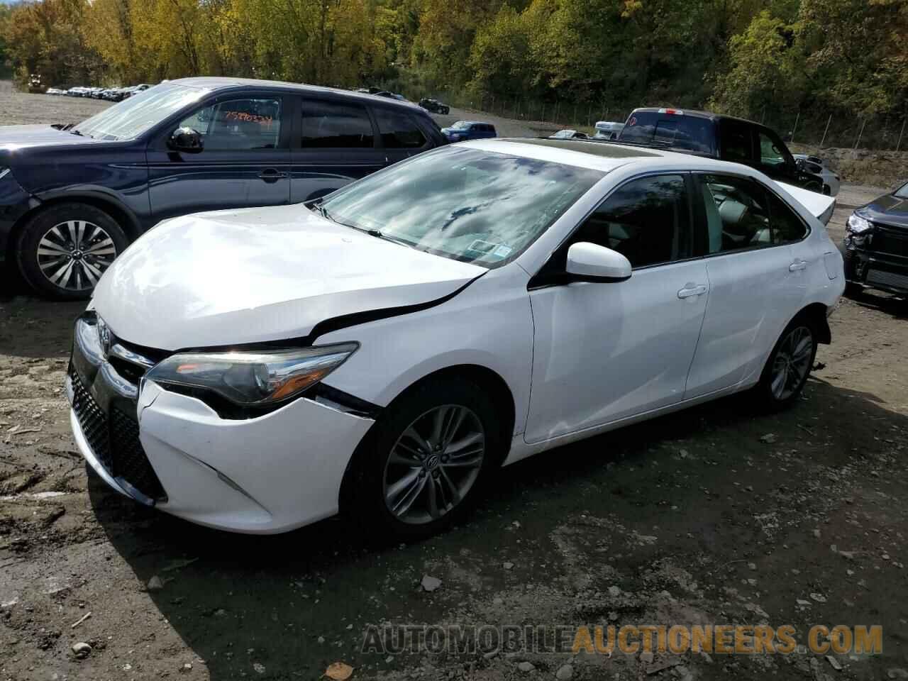 4T1BF1FK1FU477555 TOYOTA CAMRY 2015