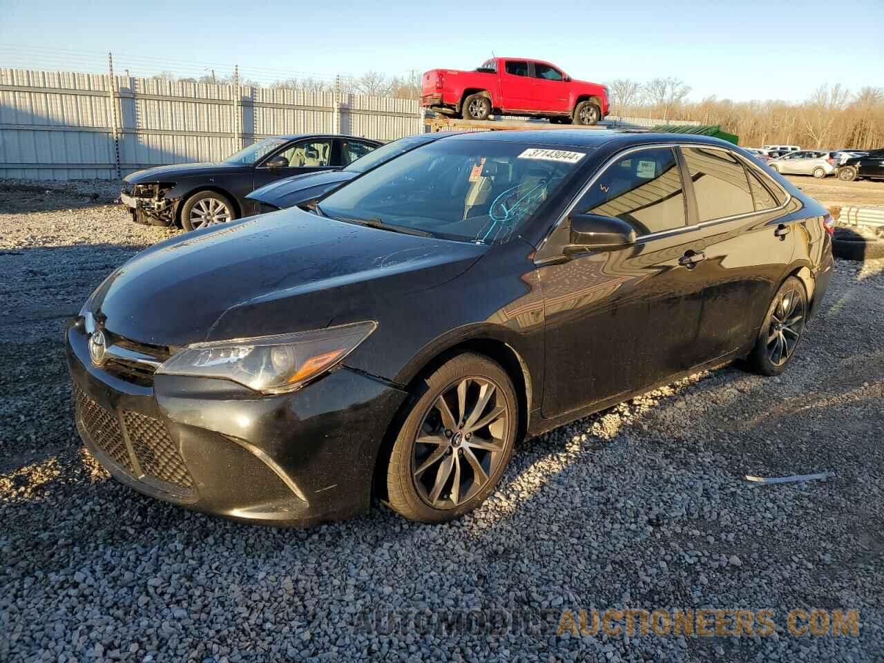 4T1BF1FK1FU902319 TOYOTA CAMRY 2015