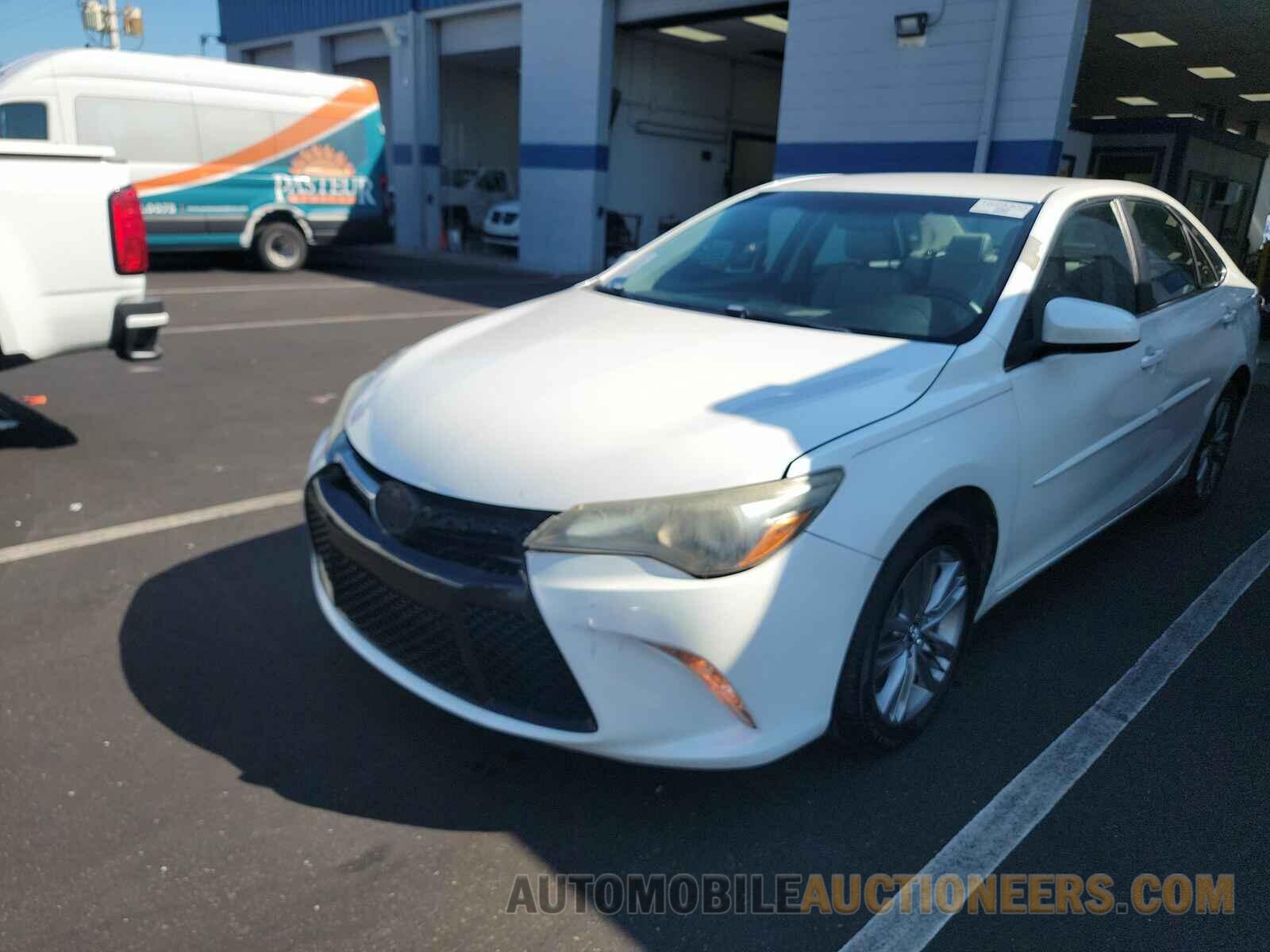 4T1BF1FK1FU903129 Toyota Camry 2015