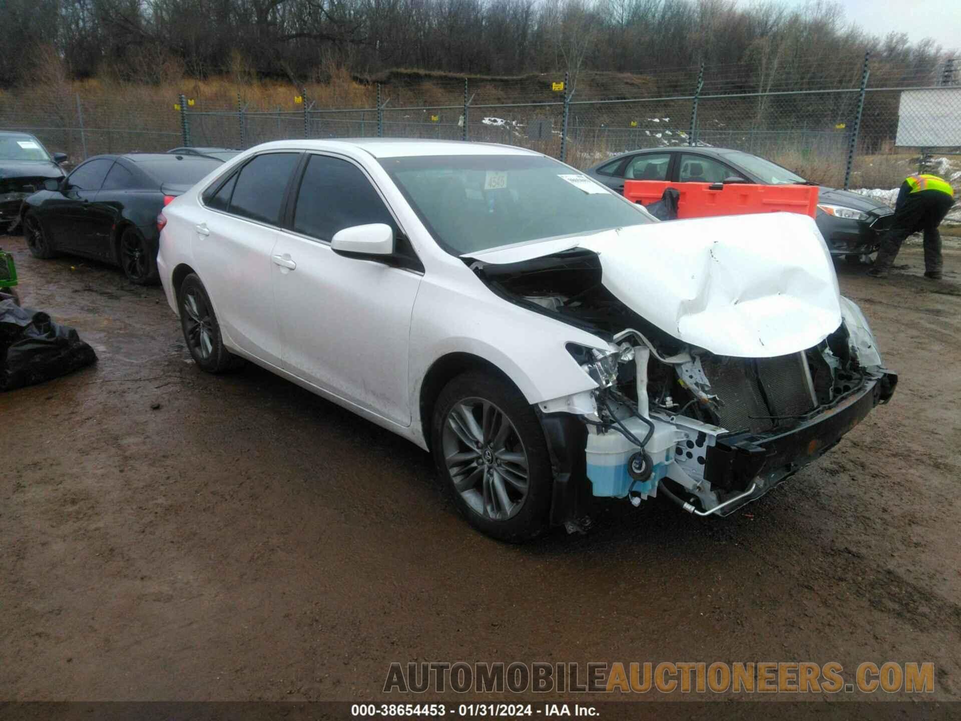 4T1BF1FK1FU962682 TOYOTA CAMRY 2015