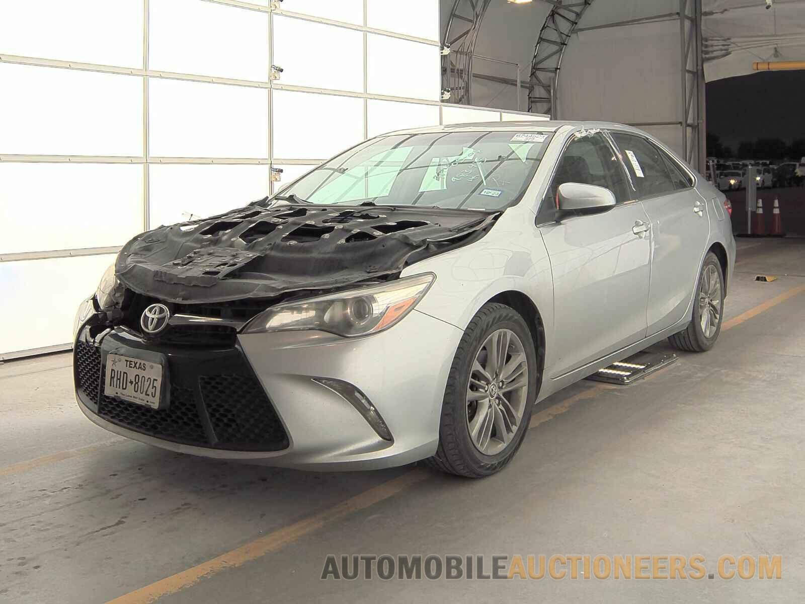 4T1BF1FK1FU983435 Toyota Camry 2015