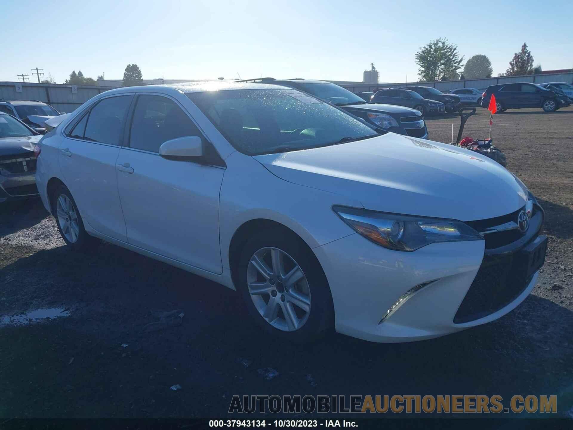 4T1BF1FK1FU992958 TOYOTA CAMRY 2015