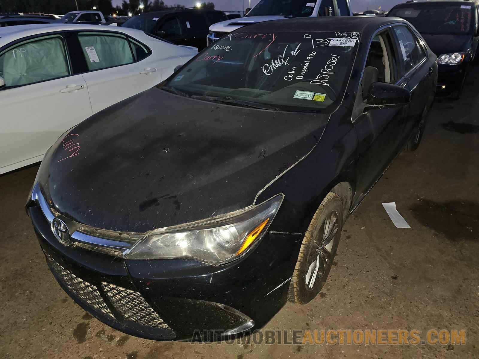 4T1BF1FK1GU135959 Toyota Camry 2016