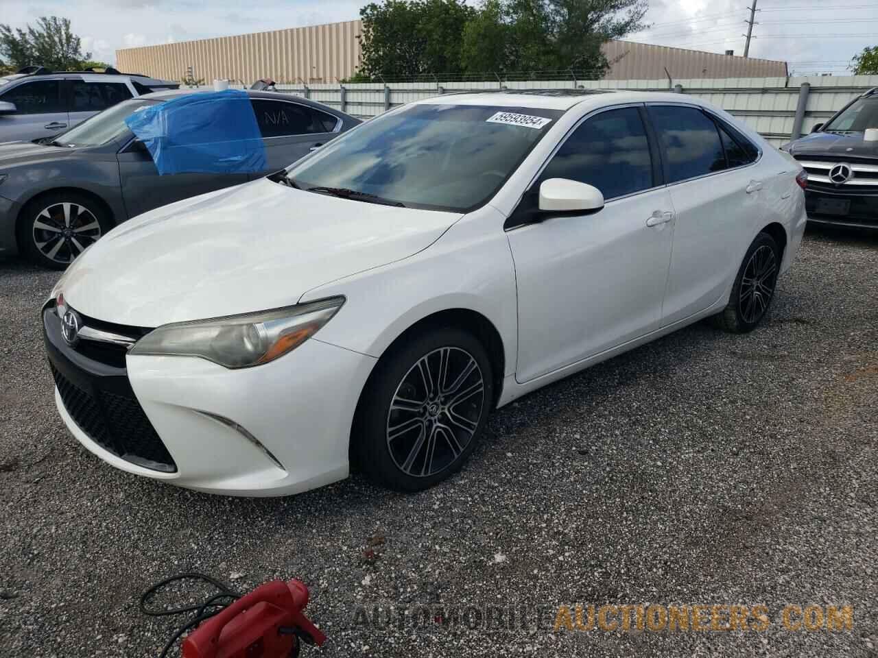 4T1BF1FK1GU142281 TOYOTA CAMRY 2016