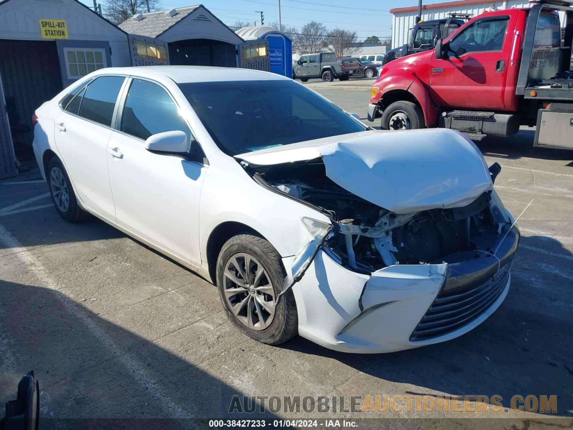 4T1BF1FK1GU144144 TOYOTA CAMRY 2016