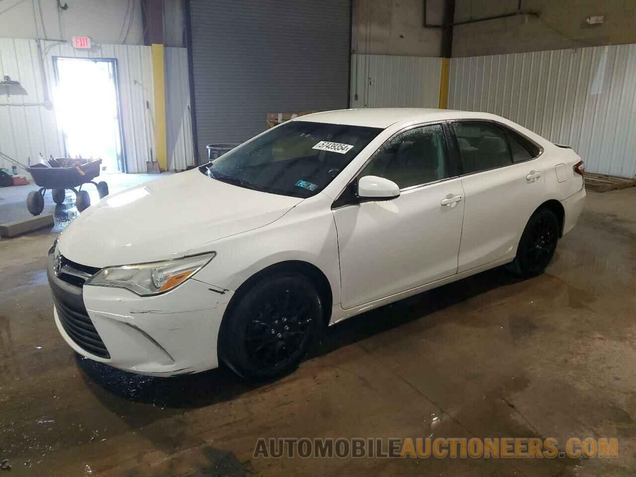 4T1BF1FK1GU153815 TOYOTA CAMRY 2016