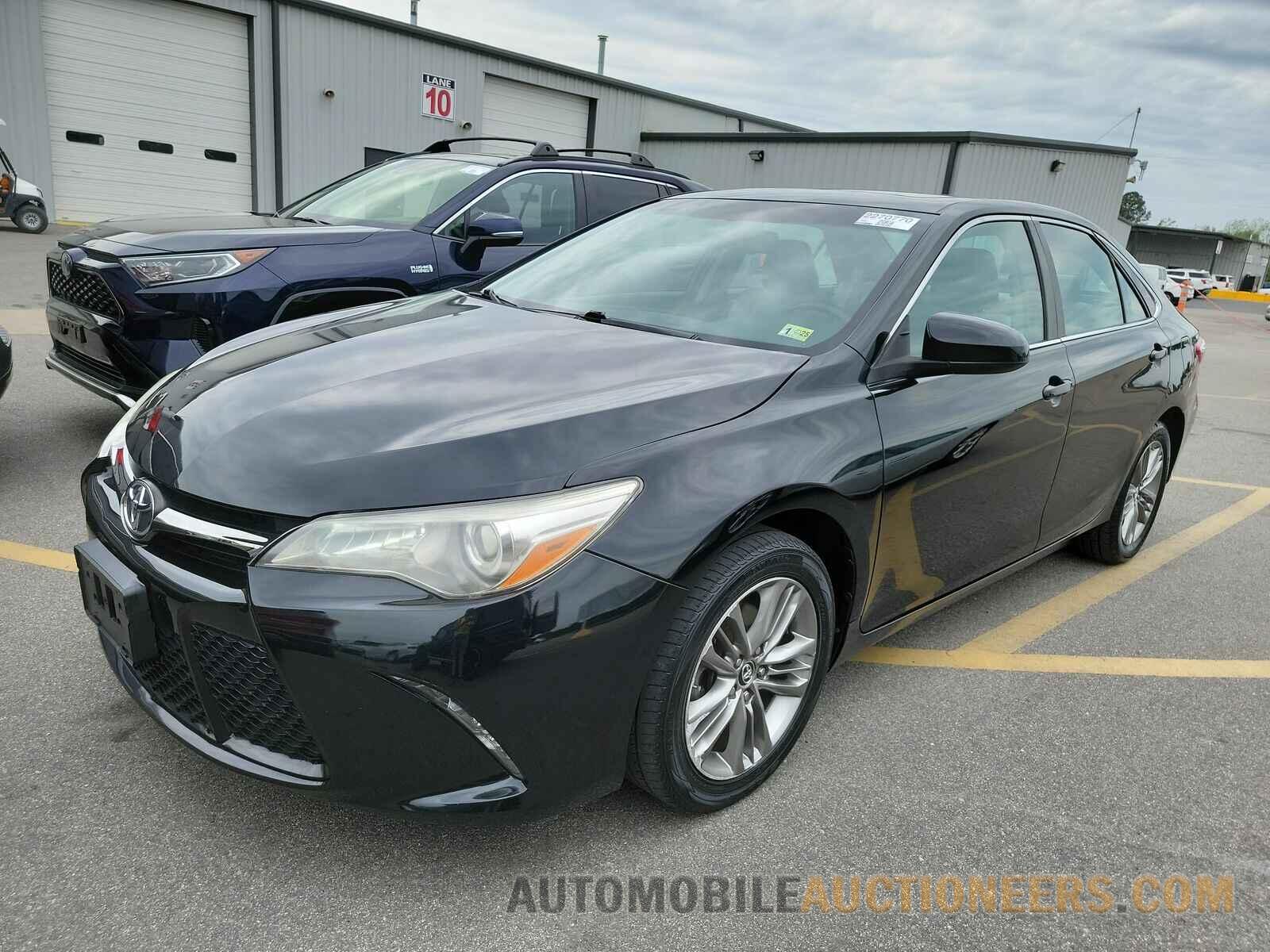 4T1BF1FK1GU170677 Toyota Camry 2016