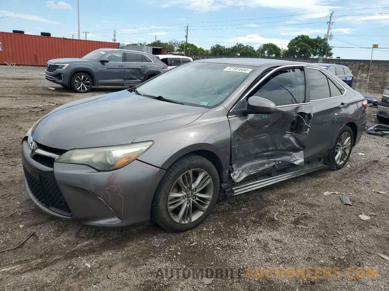 4T1BF1FK1GU178116 TOYOTA CAMRY 2016