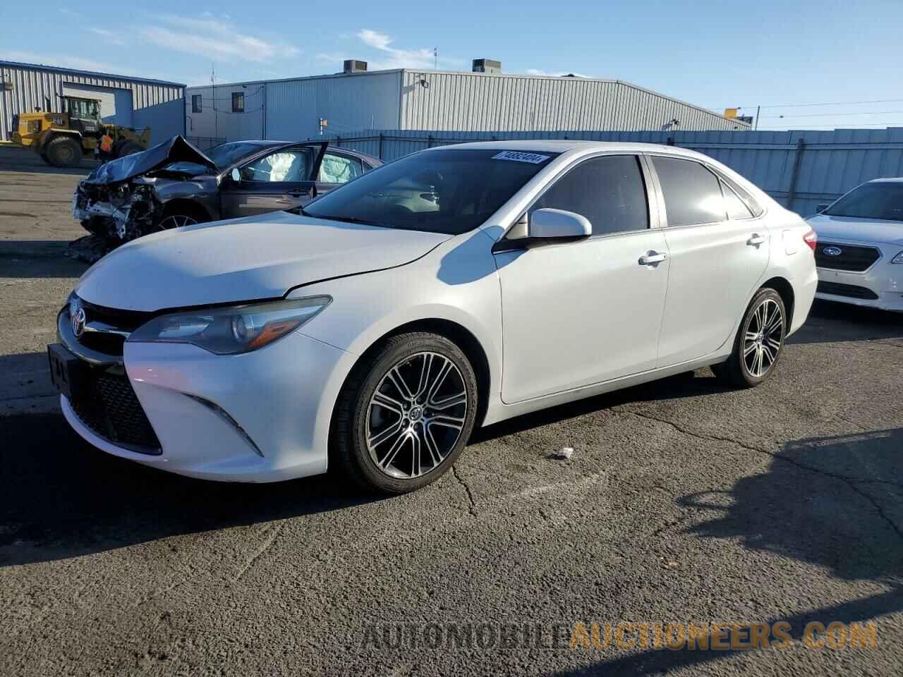 4T1BF1FK1GU538596 TOYOTA CAMRY 2016