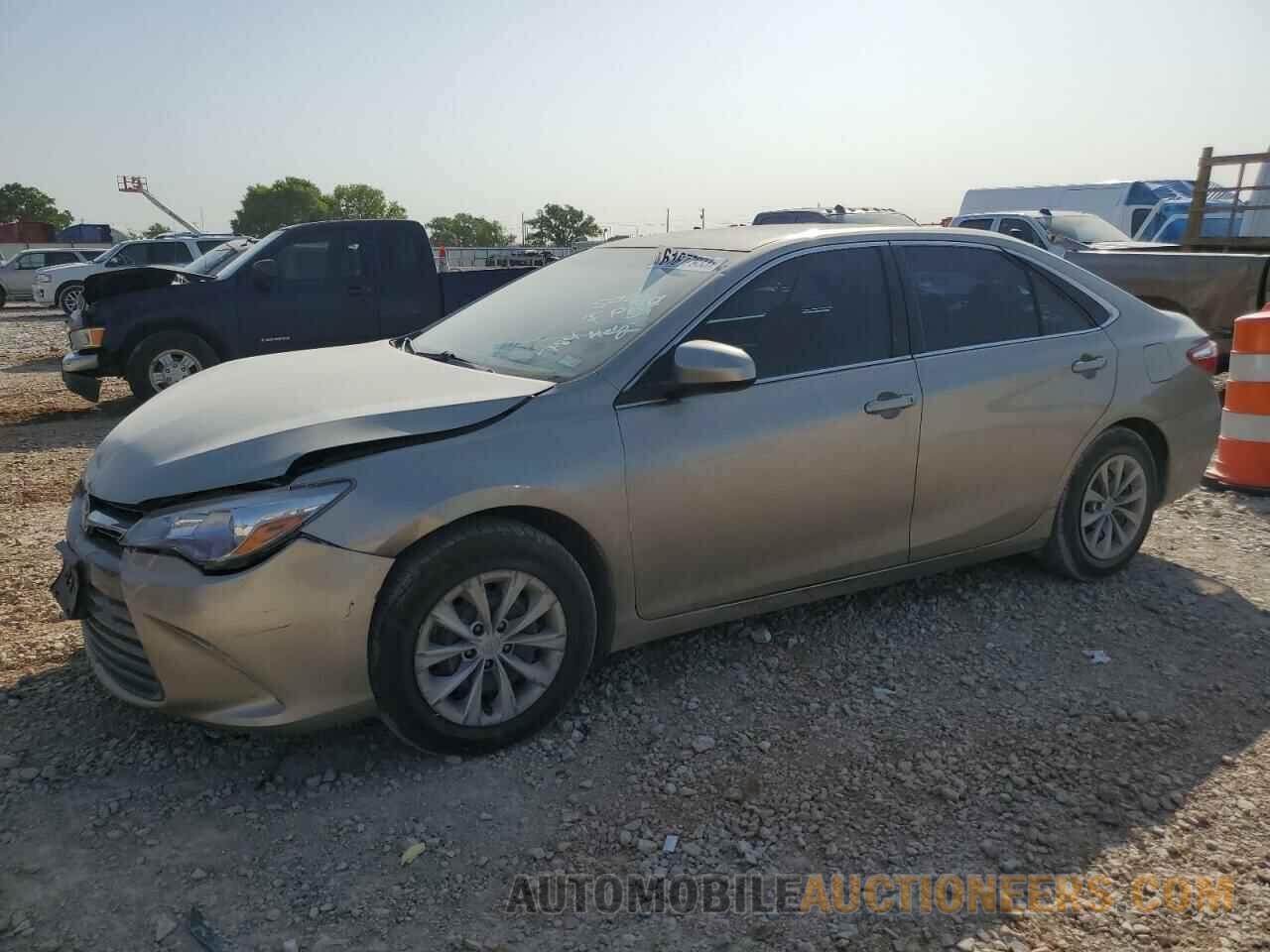 4T1BF1FK1HU270831 TOYOTA CAMRY 2017