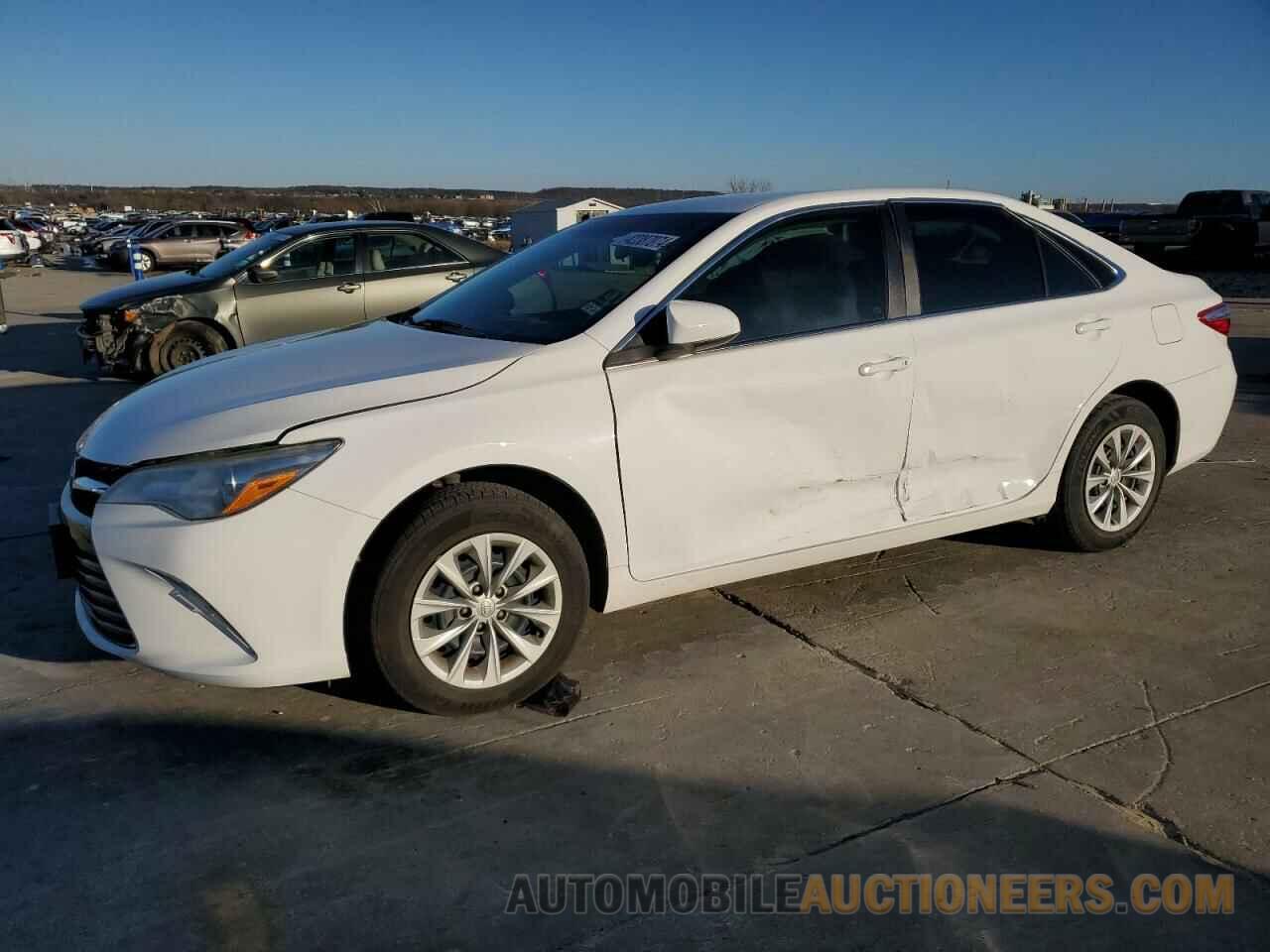 4T1BF1FK1HU313791 TOYOTA CAMRY 2017