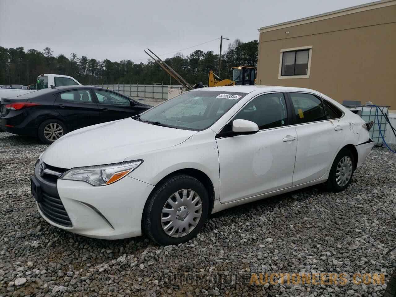 4T1BF1FK1HU404155 TOYOTA CAMRY 2017