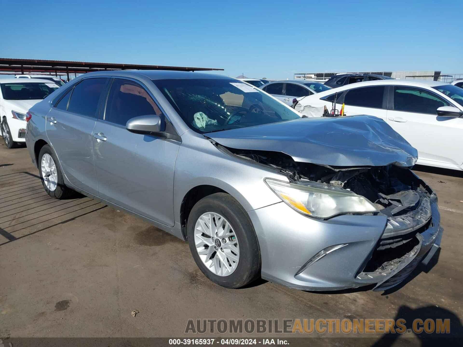 4T1BF1FK1HU615744 TOYOTA CAMRY 2017