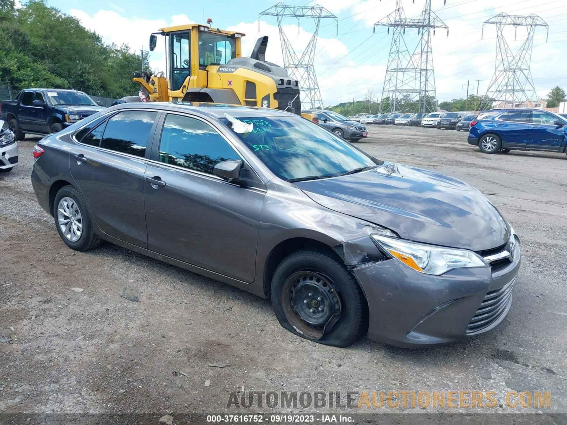 4T1BF1FK1HU698916 TOYOTA CAMRY 2017