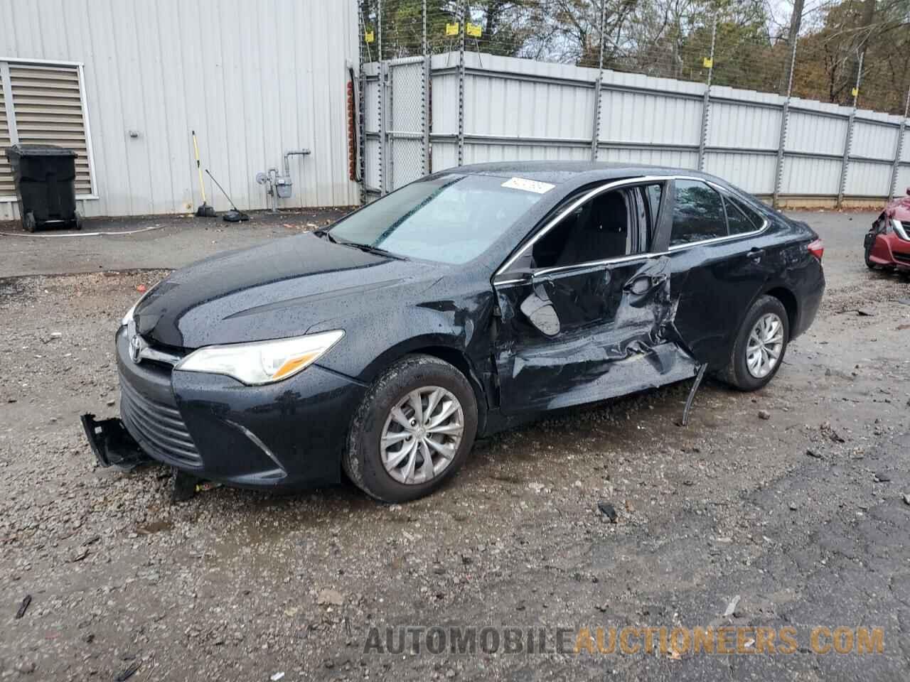 4T1BF1FK1HU702205 TOYOTA CAMRY 2017