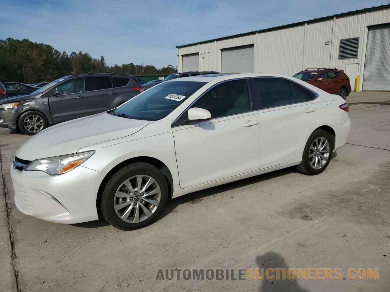 4T1BF1FK1HU805205 TOYOTA CAMRY 2017