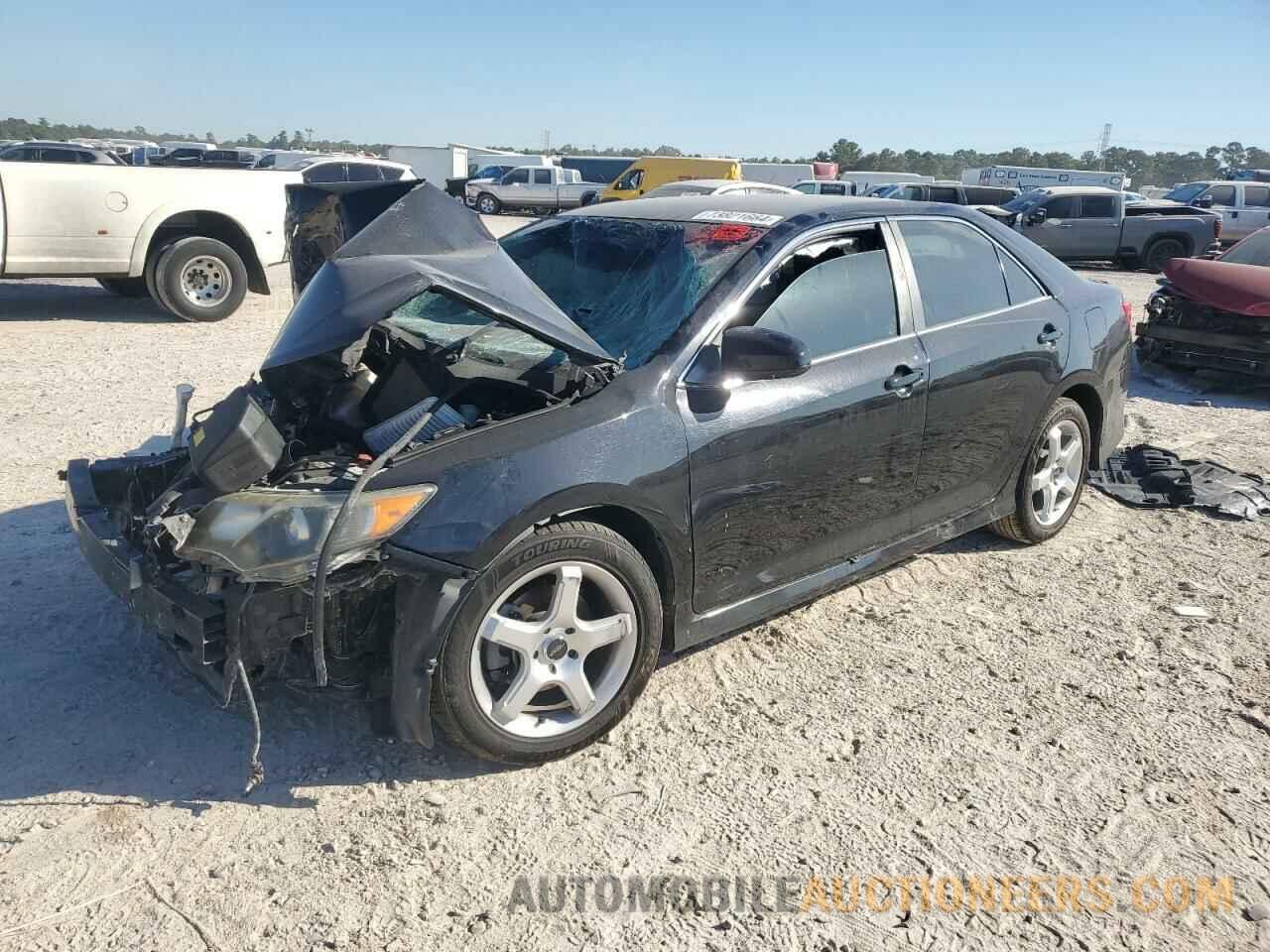 4T1BF1FK2CU123703 TOYOTA CAMRY 2012