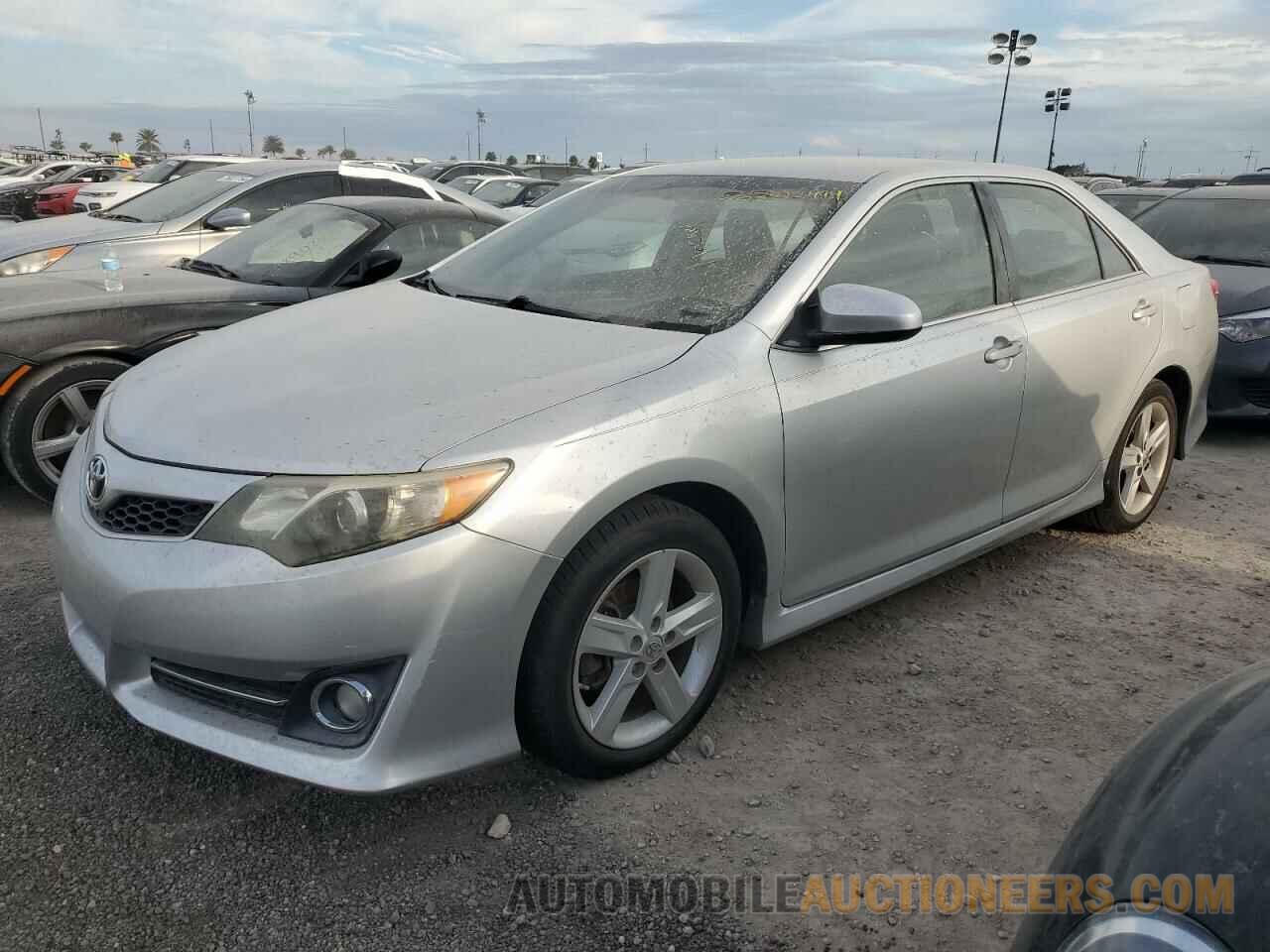 4T1BF1FK2DU231661 TOYOTA CAMRY 2013