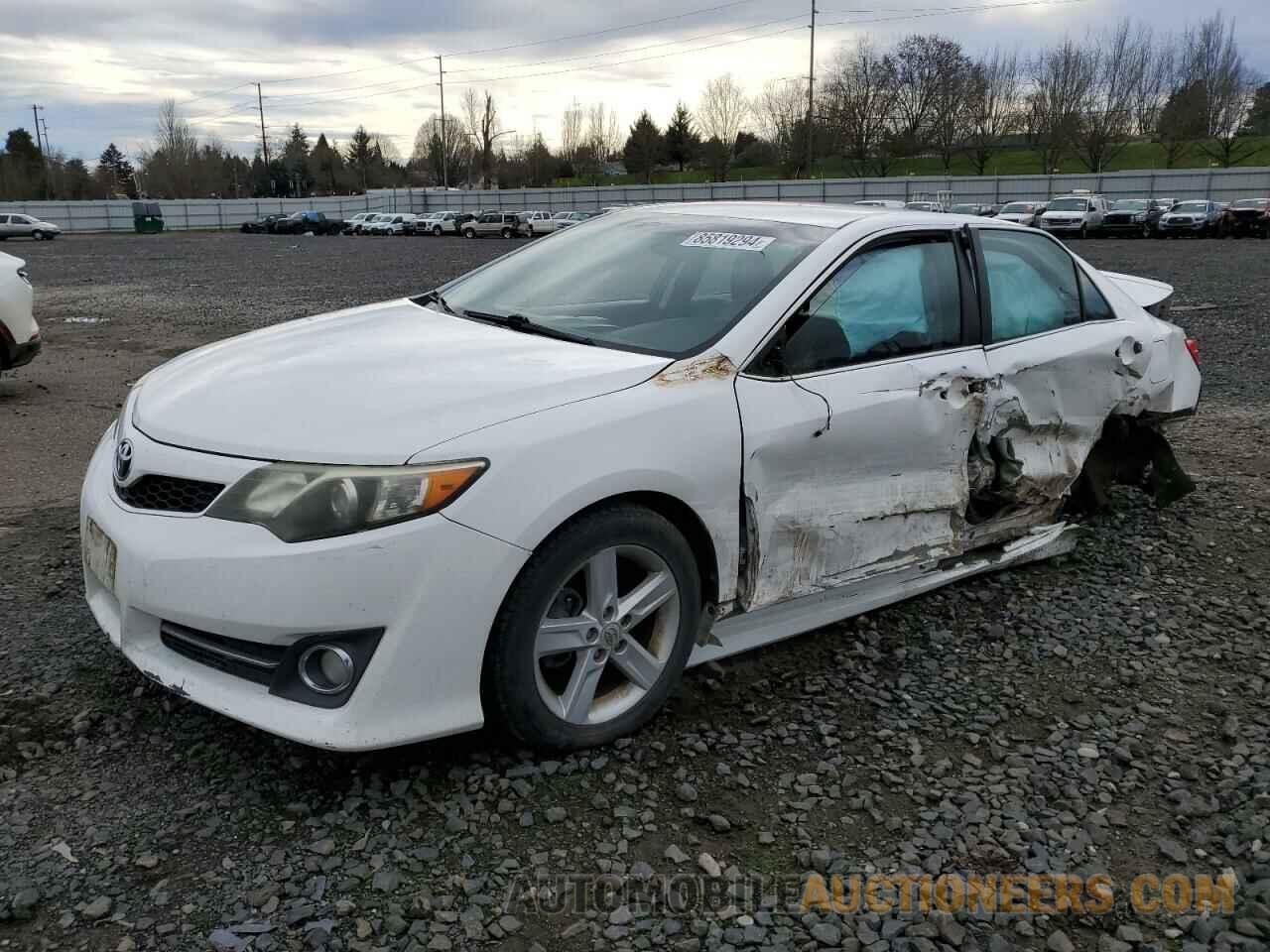 4T1BF1FK2DU271545 TOYOTA CAMRY 2013