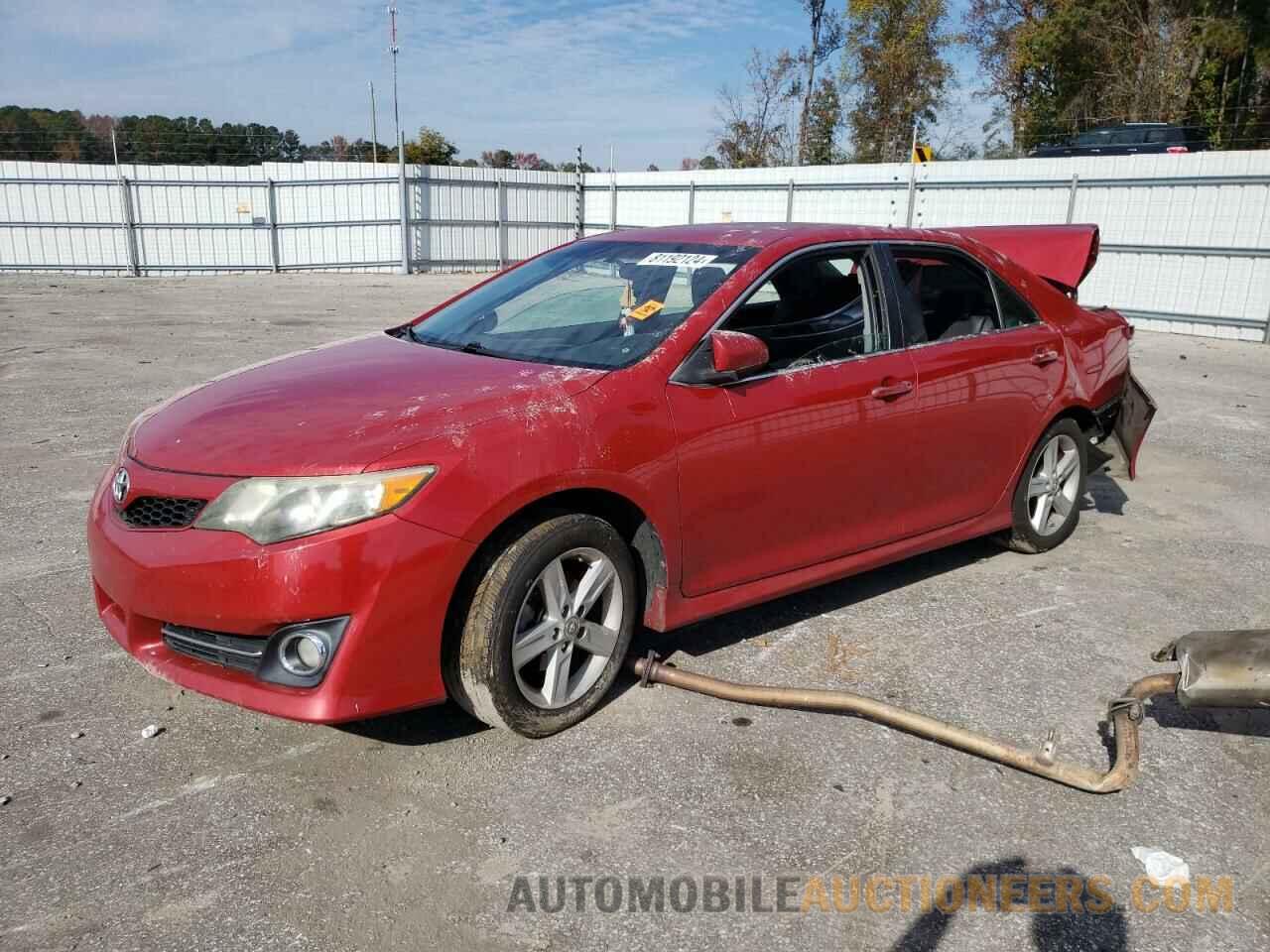 4T1BF1FK2DU699423 TOYOTA CAMRY 2013