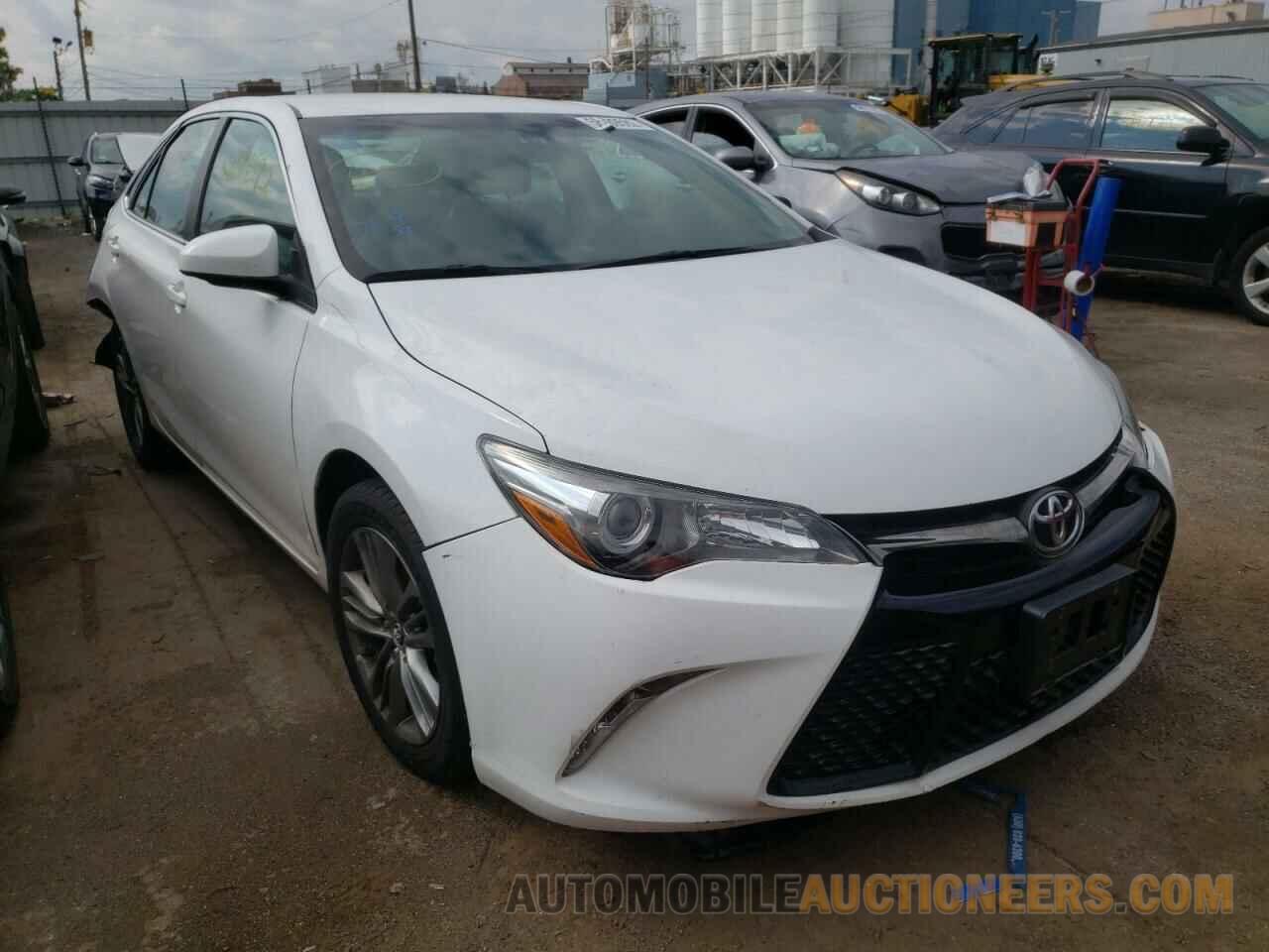 4T1BF1FK2FU006868 TOYOTA CAMRY 2015