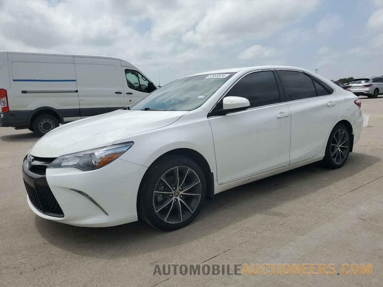 4T1BF1FK2FU030359 TOYOTA CAMRY 2015