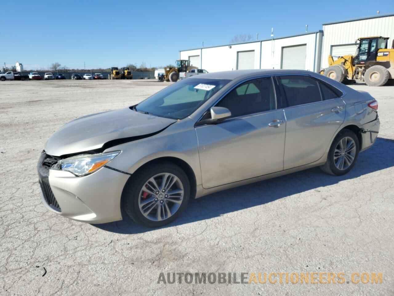 4T1BF1FK2FU030572 TOYOTA CAMRY 2015