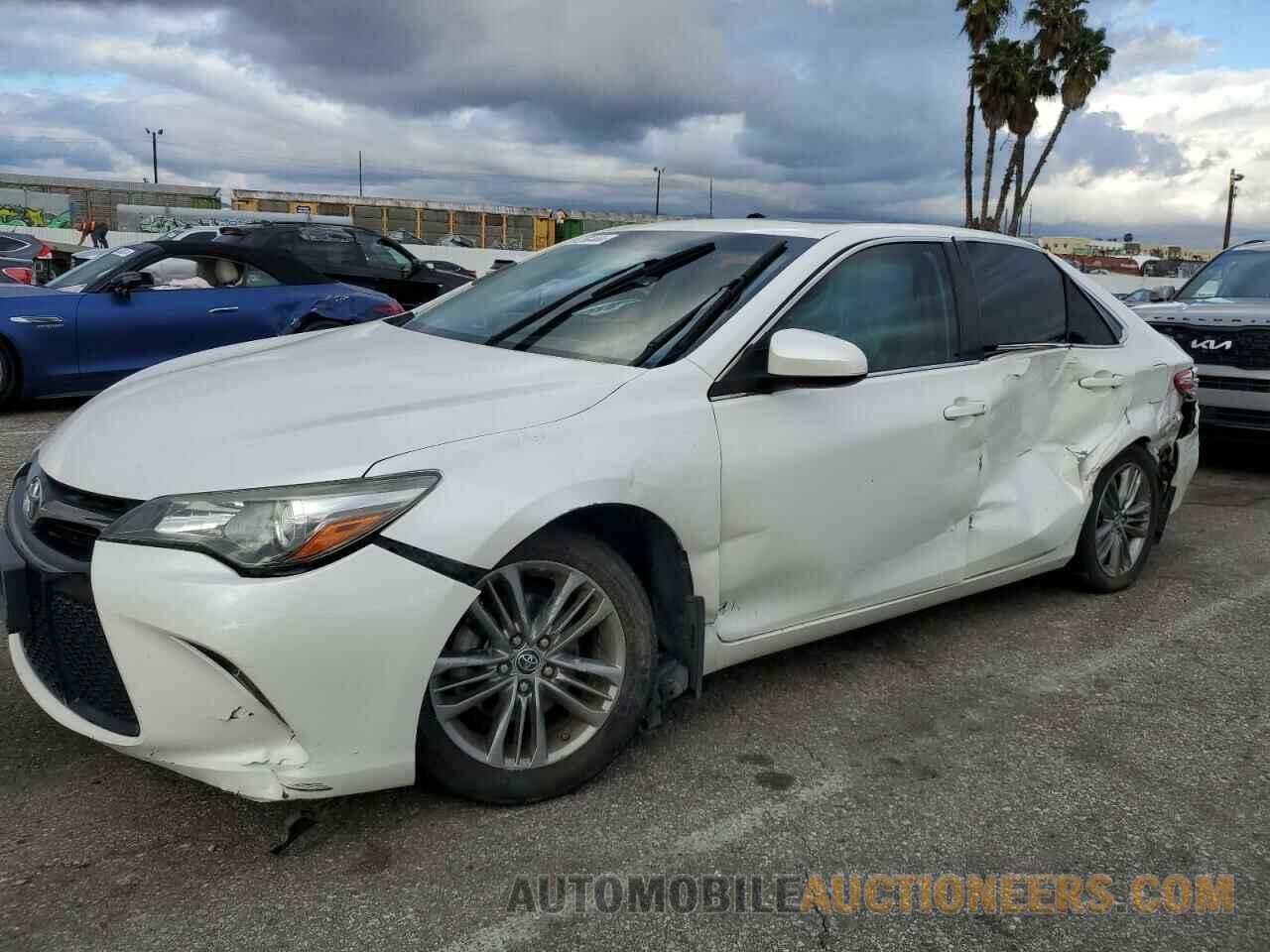 4T1BF1FK2FU058453 TOYOTA CAMRY 2015