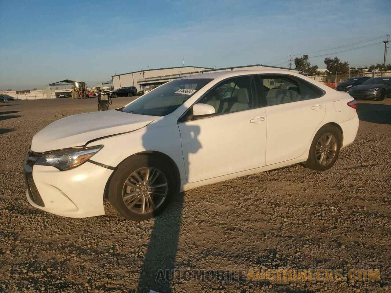 4T1BF1FK2FU086012 TOYOTA CAMRY 2015