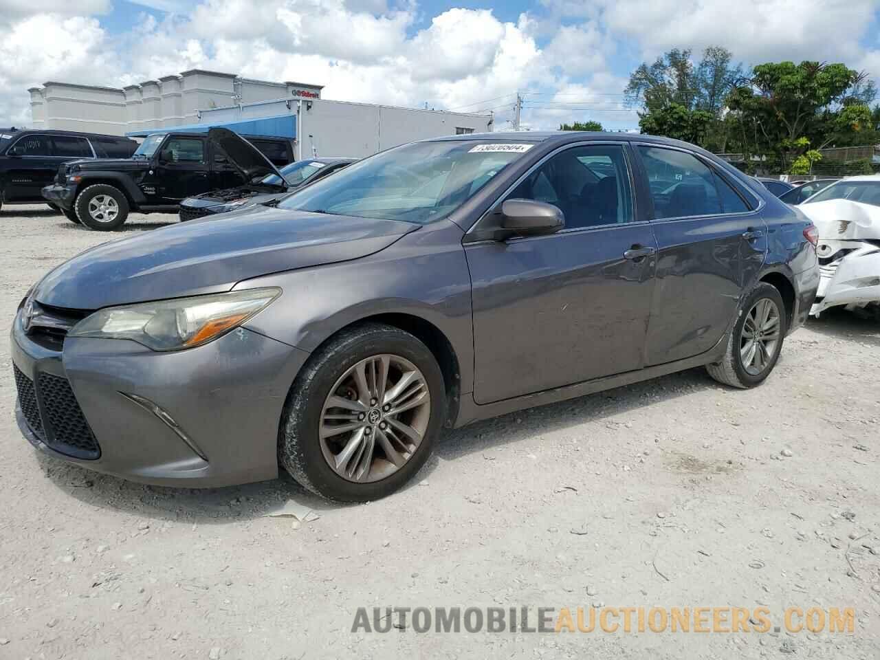 4T1BF1FK2FU478682 TOYOTA CAMRY 2015